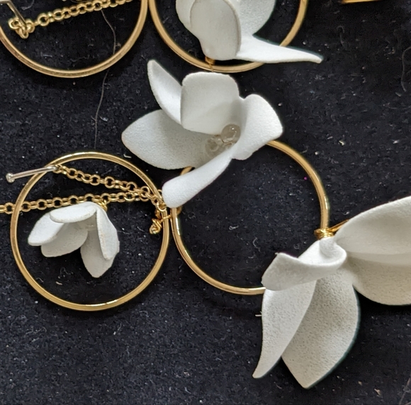 Custom Hanging White Floral Gold Earrings - Picture 7 of 8